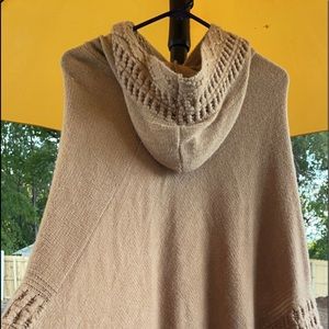 Women Winter Knit Hooded Cape Crochet Fringed Tassel Shawl Wrap Sweater